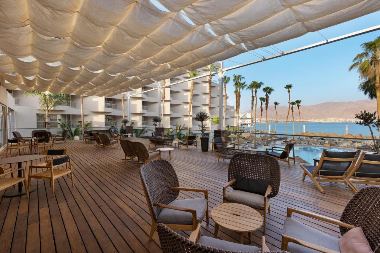 Hotel Aria Eilat Exterior foto The pool deck at the Dead Sea